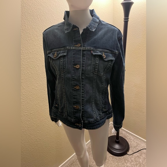 Levi Strauss & Co. Jean jacket size XL - Picture 4 of 9